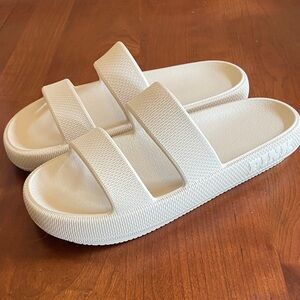 Victoria's Secret Cream Sandals